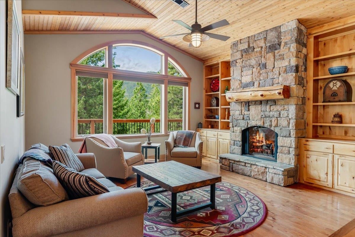 2623 Old Mill Road Weed, CA 96094 - Photo 4 of 40 Gallery Image 4