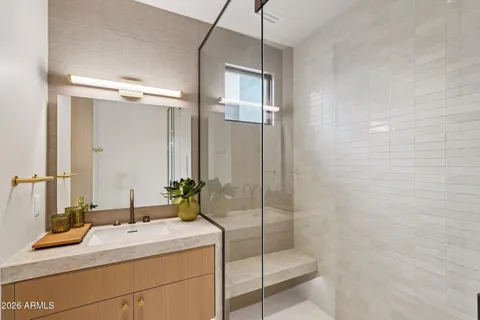 $4,749,000 | 5761 North Echo Canyon Circle, Phoenix, AZ 85018