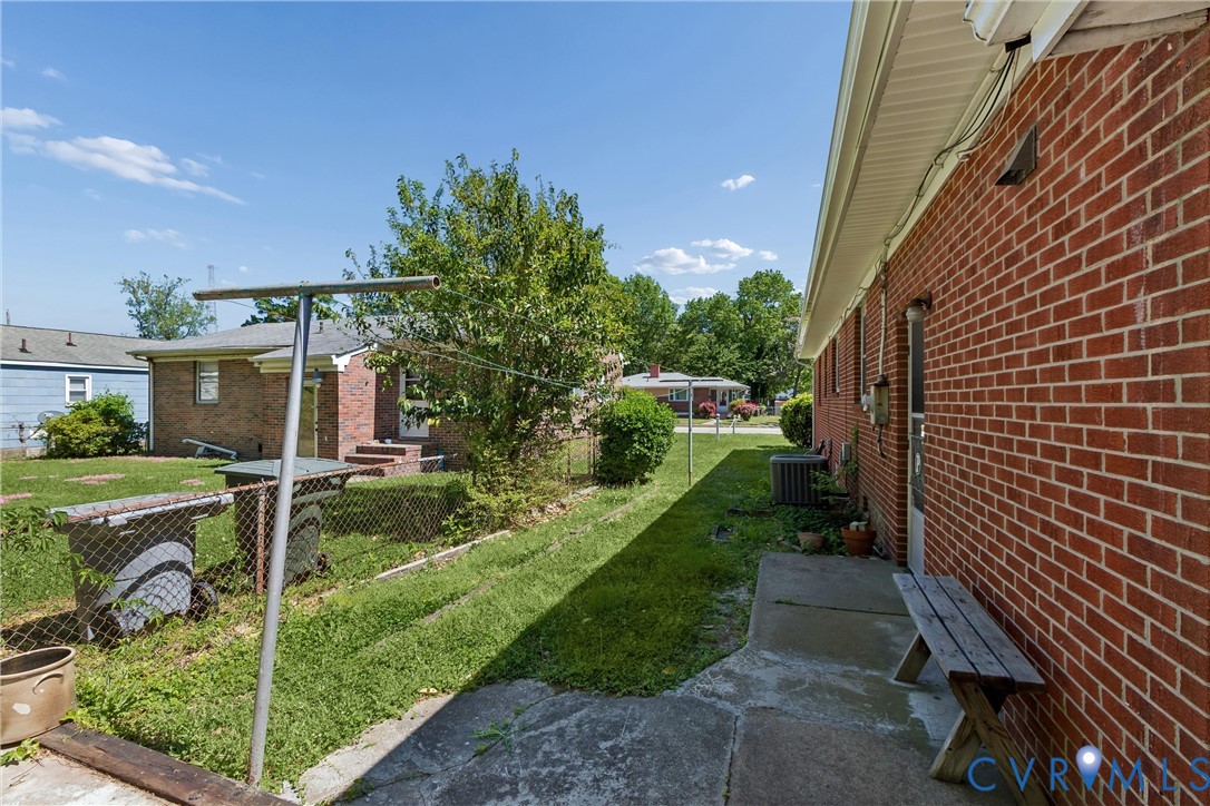 803 Belfast Avenue Hampton, VA 23661 - Photo 31 of 34 a view of a backyard