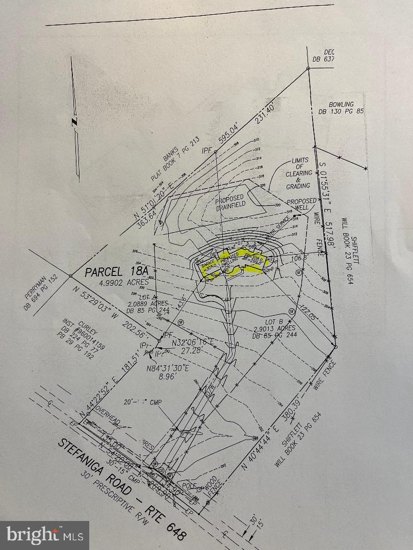 895 Stefaniga Road Stafford, VA 22556 - Photo 2 of 41 a bathroom with a bathtub and a shower