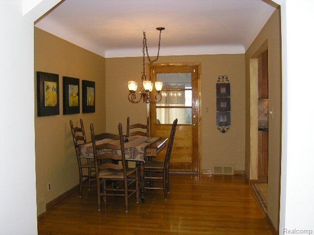 943 Rivard Boulevard Grosse Pointe, MI 48230 - Photo 16 of 20 943 Rivard 029