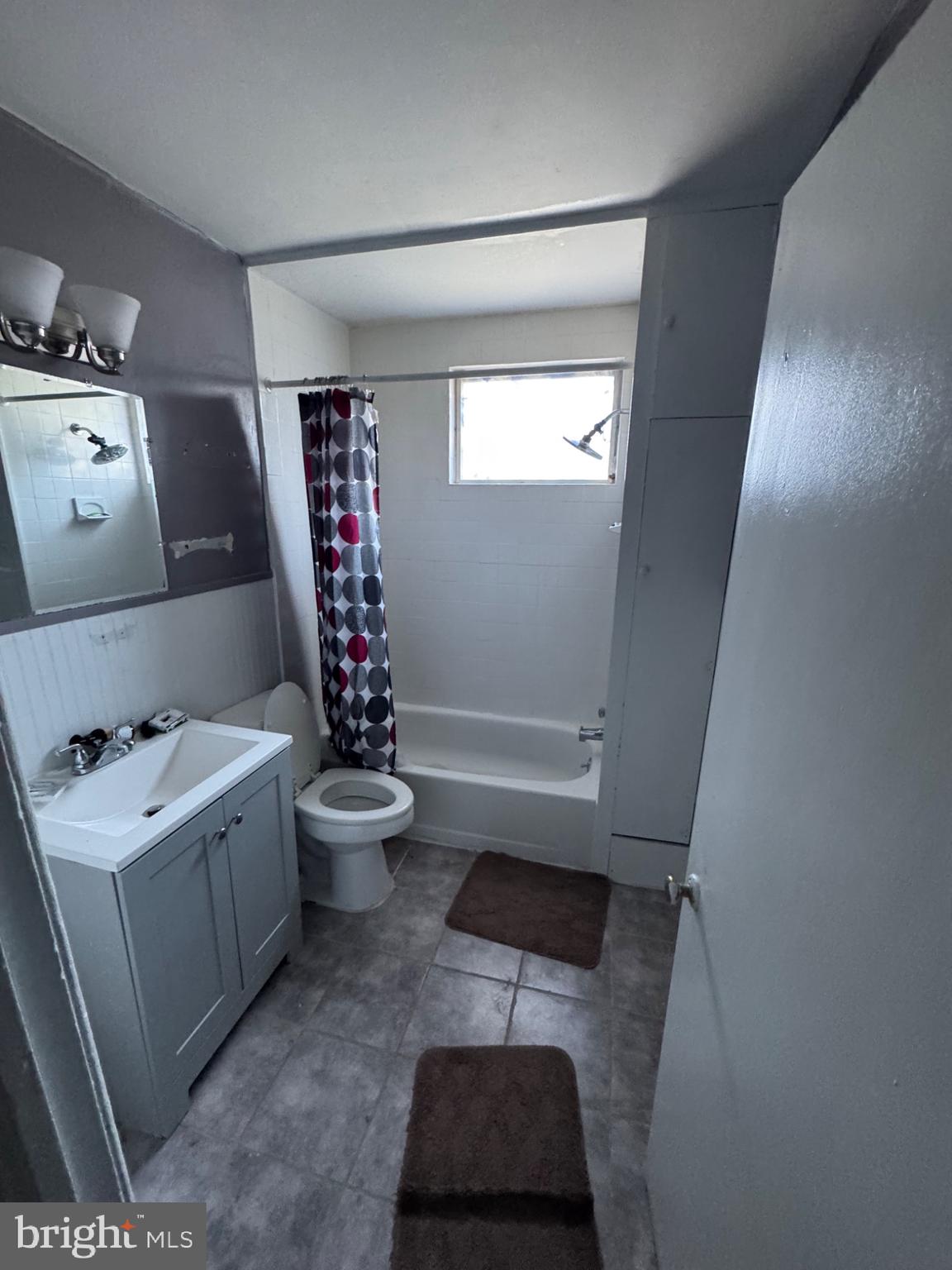 332 Fernwood Avenue Folsom, PA 19033 - Photo 12 of 37 Modern bathroom with stylish accents.