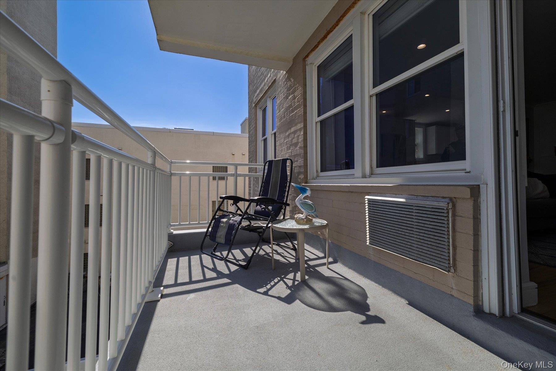 522 Shore Road, Unit 3BB Long Beach, NY 11561 - Photo 5 of 27