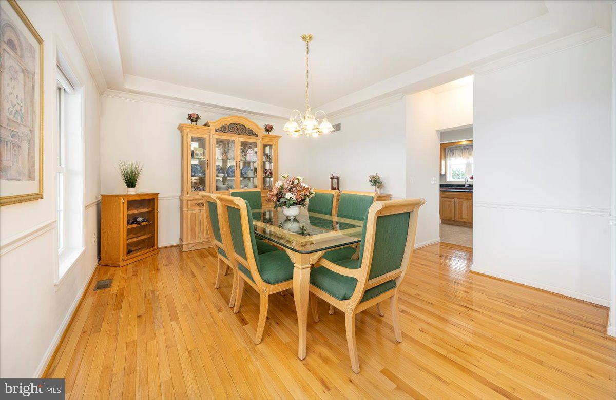 6135 Cabbage Spring Road Mount Airy, MD 21771 - Photo 24 of 71 Formal dining room