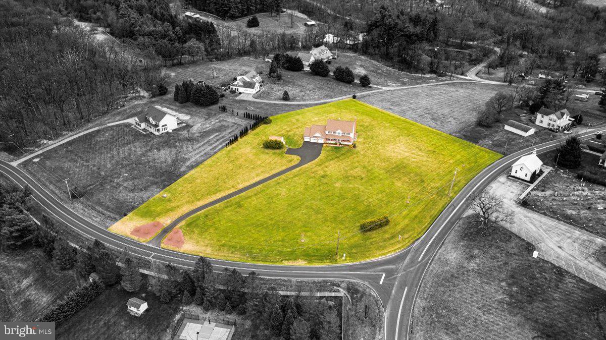 6135 Cabbage Spring Road Mount Airy, MD 21771 - Photo 9 of 71 Over 3 acres!