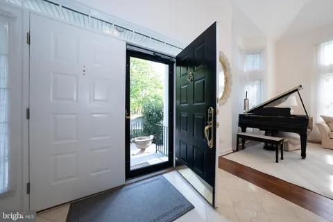 $950,000 | 416 Spring Garden Lane, Conshohocken, PA 19428