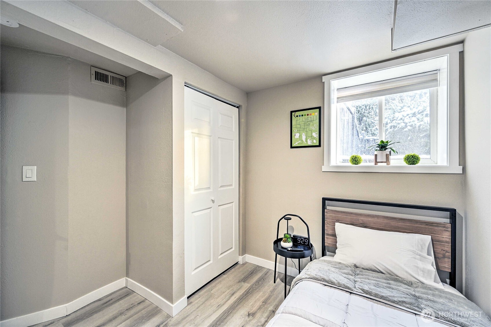 1934 Northeast Northgate Way Seattle, WA 98125 - Photo 31 of 37