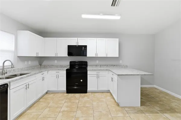 $2,500 | 6336 Florida Circle West, Apollo Beach, FL 33572