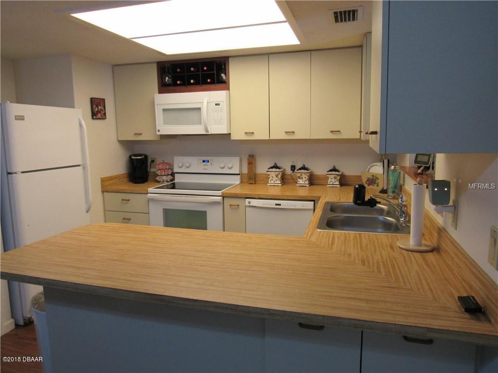 1145 8th Avenue DeLand, FL 32724 - Photo 6 of 18 1145 8TH KIT 1