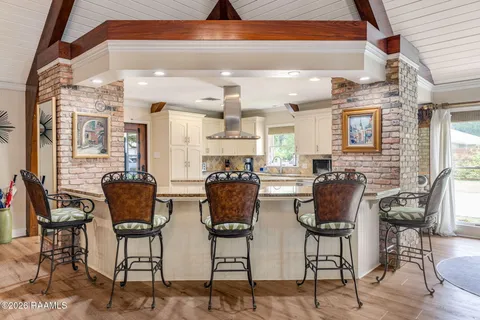 $775,000 | 103 Flossmore Drive, Lafayette, LA 70508