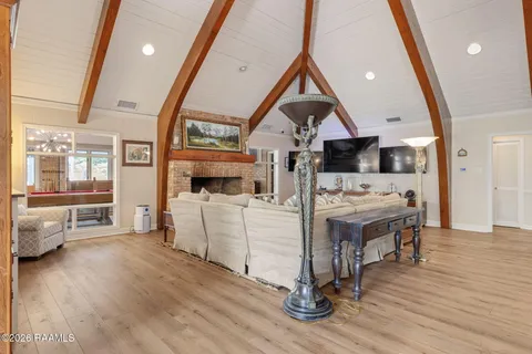 $775,000 | 103 Flossmore Drive, Lafayette, LA 70508