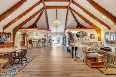 $775,000 | 103 Flossmore Drive, Lafayette, LA 70508