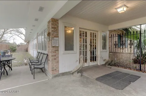 $775,000 | 103 Flossmore Drive, Lafayette, LA 70508