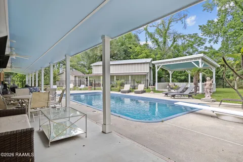 $775,000 | 103 Flossmore Drive, Lafayette, LA 70508