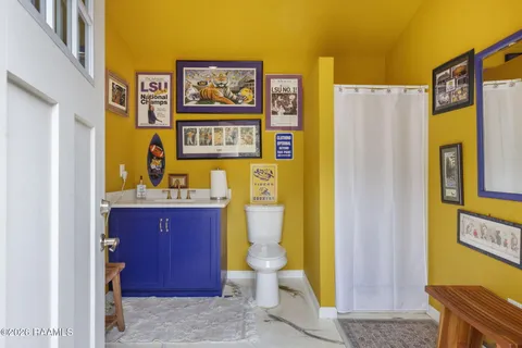 $775,000 | 103 Flossmore Drive, Lafayette, LA 70508