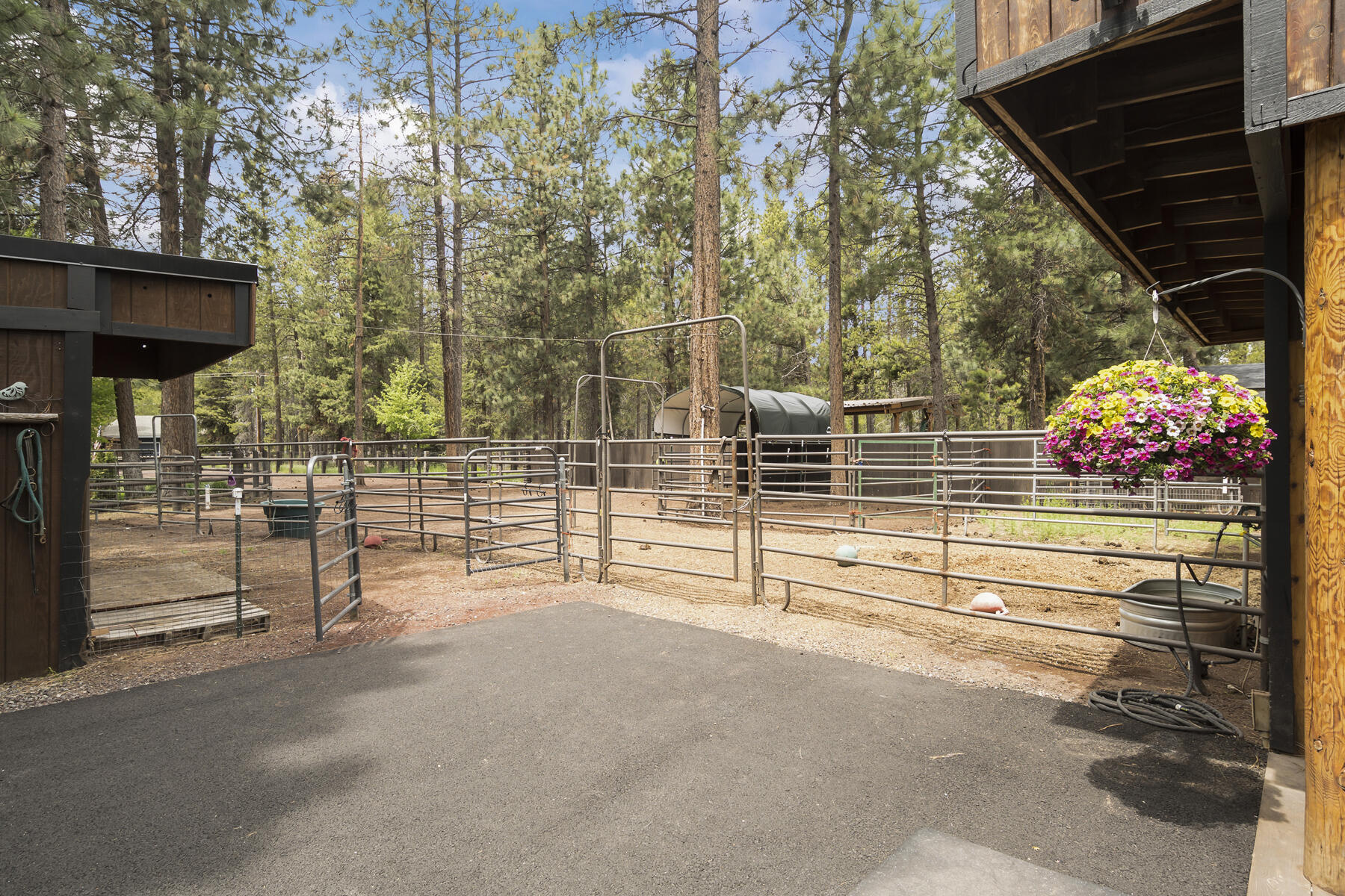 16864 Covina Road Bend, OR 97707 - Photo 56 of 70