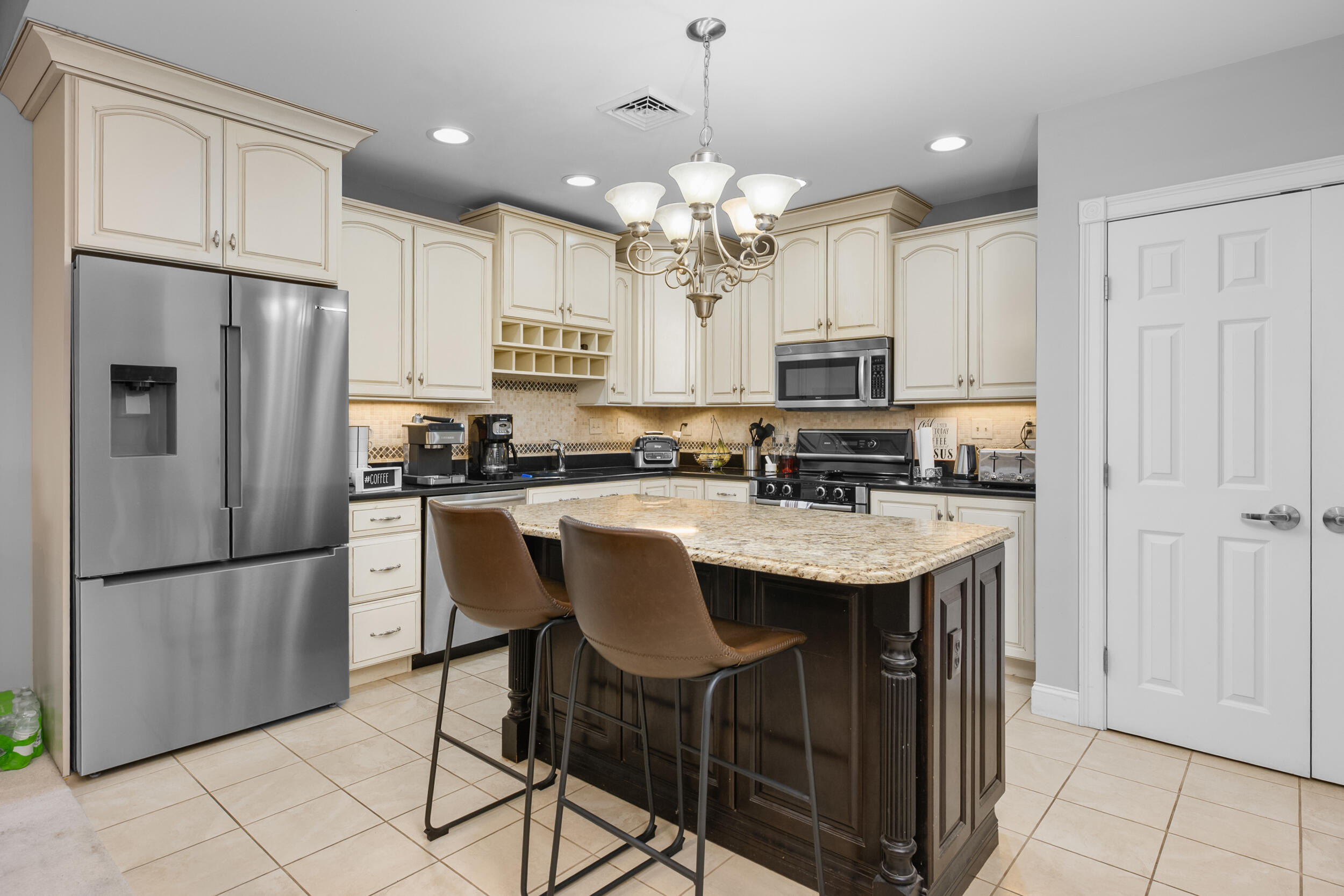 68 Center Street, Unit STE 13 Hyannis, MA 02601 - Photo 8 of 28 Kitchen
