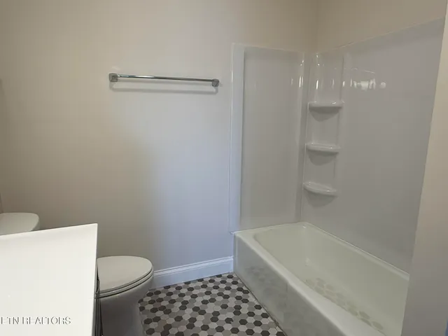 $1,695 | 5709 Lyons View Pike, Unit 3104, Knoxville, TN 37919