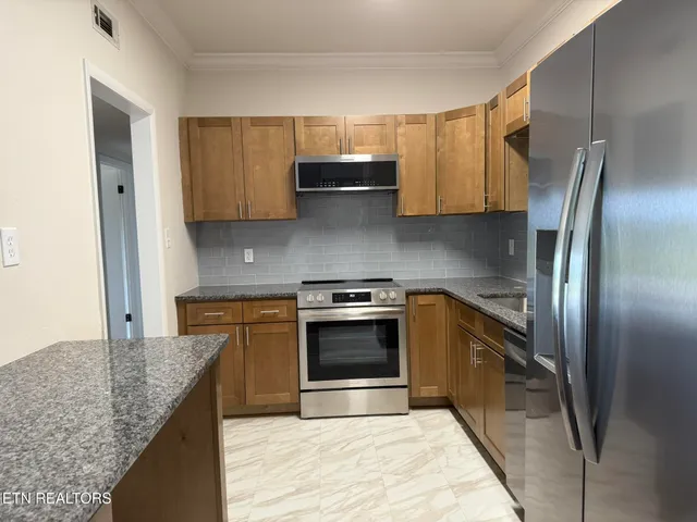 $1,695 | 5709 Lyons View Pike, Unit 3104, Knoxville, TN 37919