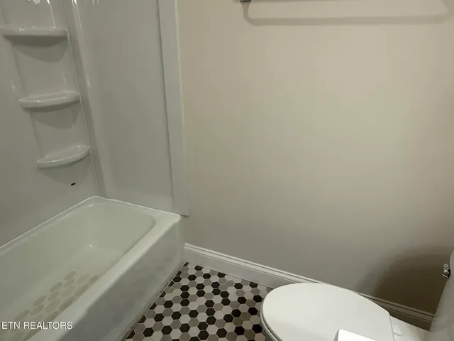 $1,695 | 5709 Lyons View Pike, Unit 3104, Knoxville, TN 37919