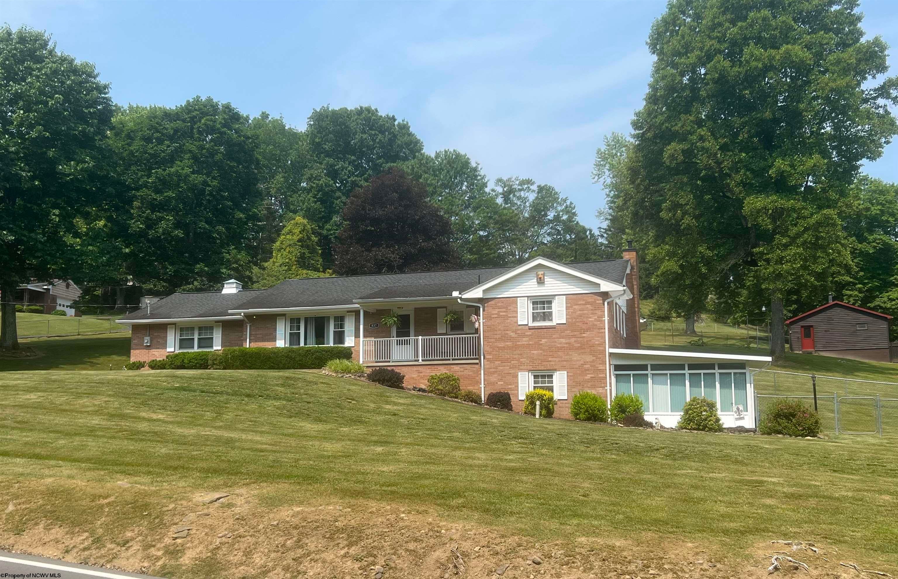 837 Country Club Road Clarksburg, WV 26301 - Photo 1 of 30 Gallery Image 1