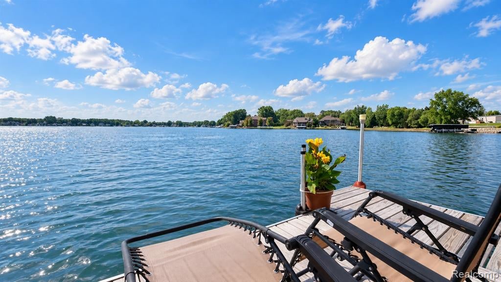 2288 South Long Lake Road Fenton, MI 48430 - Photo 41 of 47 Gallery Image 41