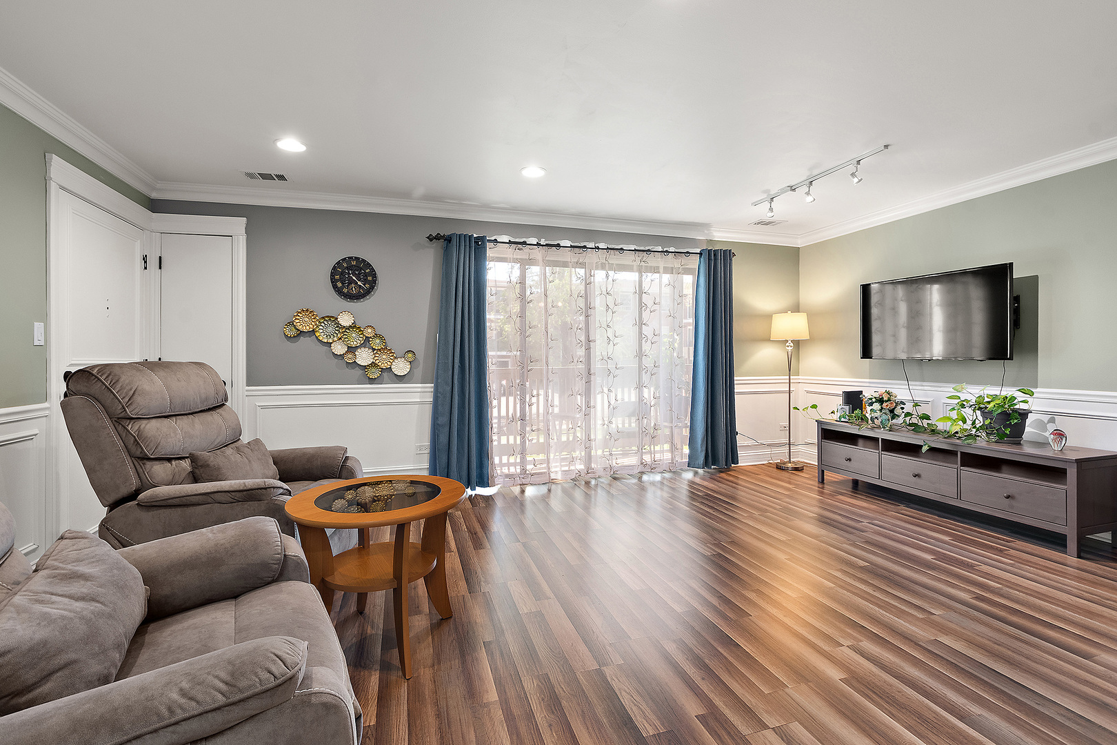 9654 Nottingham Avenue, Unit 1C Chicago Ridge, IL 60415 - Photo 11 of 27 Gallery Image 11