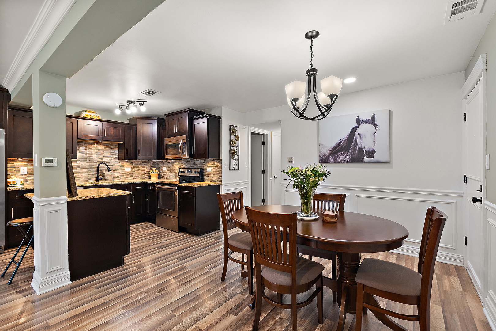 9654 Nottingham Avenue, Unit 1C Chicago Ridge, IL 60415 - Photo 8 of 27 Gallery Image 8
