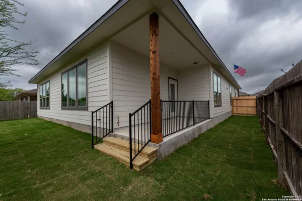 $2,350 | 9828 Mulhouse Drive, Schertz, TX 78154