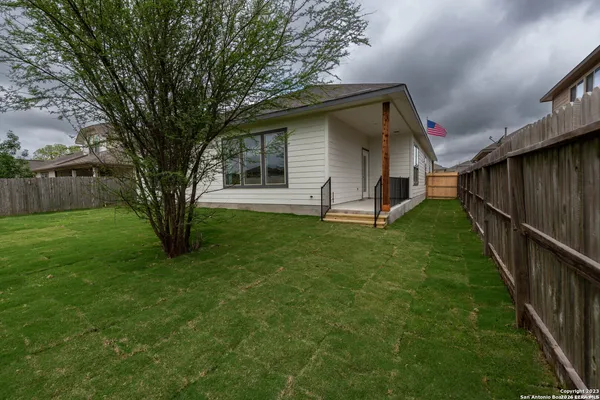 $2,350 | 9828 Mulhouse Drive, Schertz, TX 78154