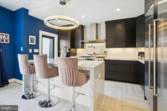 $1,999,999 | 1015 Duke Street, Alexandria, VA 22314