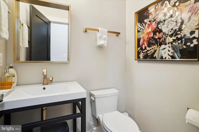 $1,999,999 | 1015 Duke Street, Alexandria, VA 22314