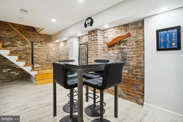 $1,999,999 | 1015 Duke Street, Alexandria, VA 22314