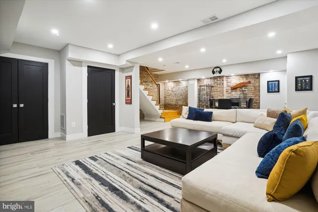 $1,999,999 | 1015 Duke Street, Alexandria, VA 22314