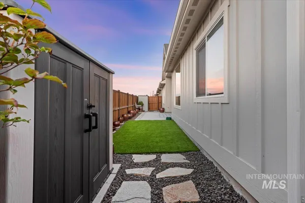 $585,000 | 8416 West Meltwater Lane, Eagle, ID 83616