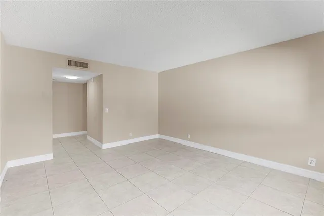 $2,600 | Undisclosed Address, Weston, FL 33326