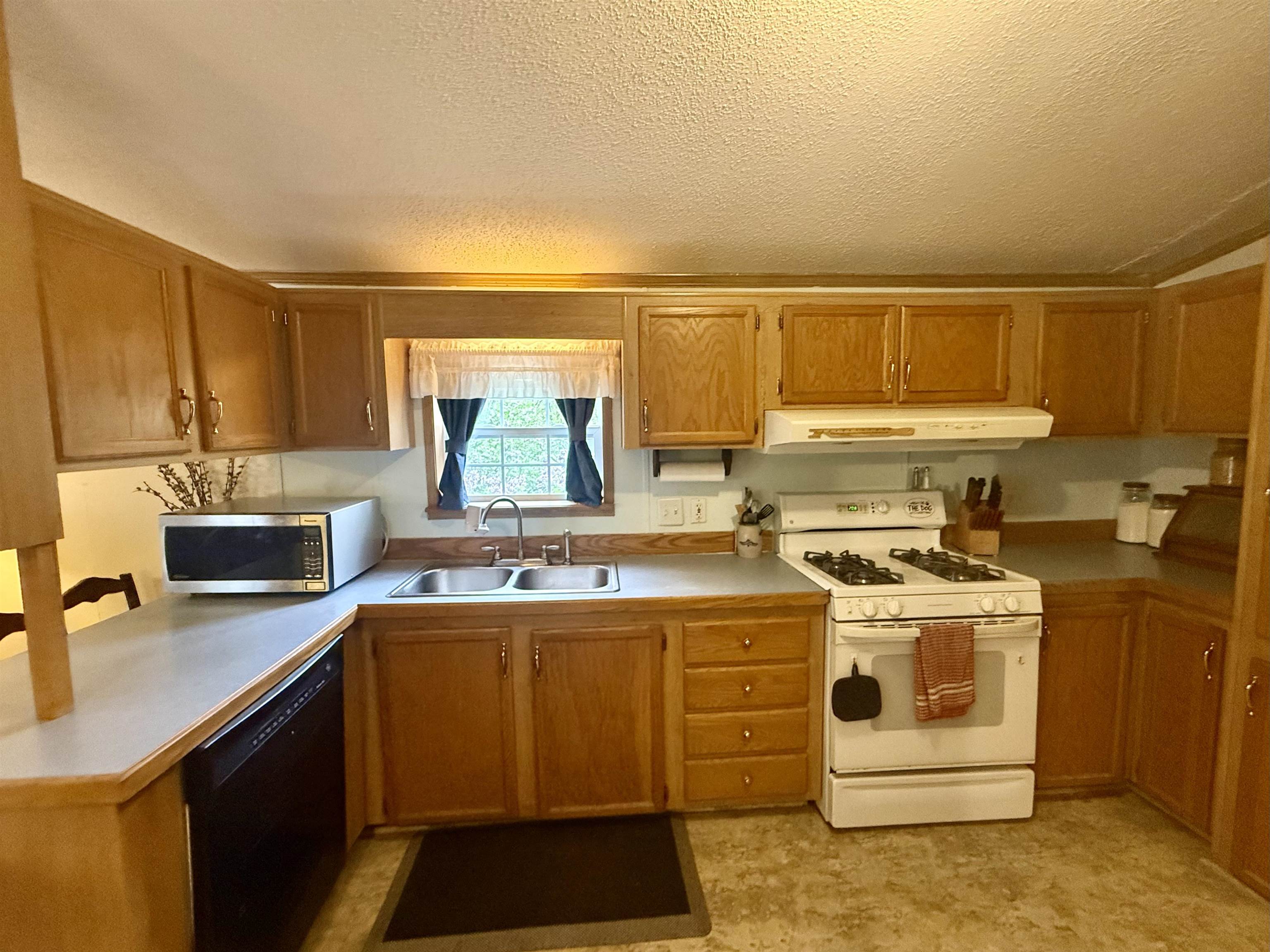 90 Merriam Hill Road, Unit 2 Greenville, NH 03048 - Photo 4 of 21