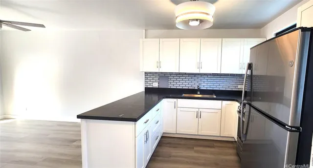 $2,600 | 3111 Pualei Circle, Unit 206, Honolulu, HI 96815