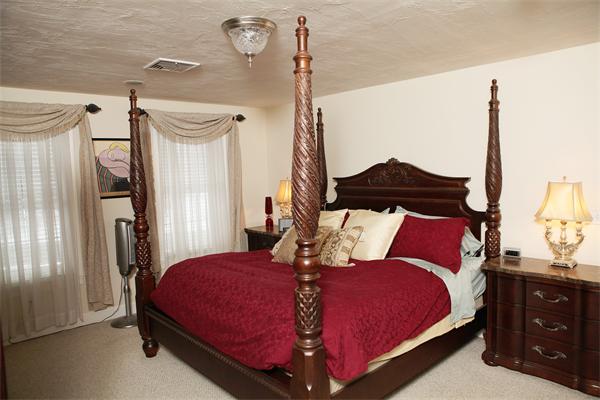77 Albee Road Uxbridge, MA 01569 - Photo 16 of 29 Gallery Image 16