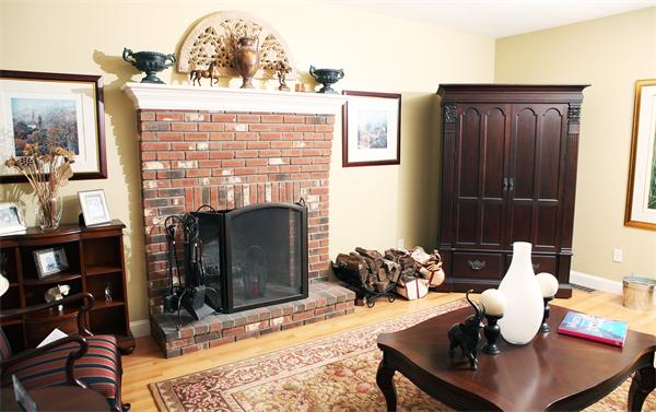 77 Albee Road Uxbridge, MA 01569 - Photo 9 of 29 Gallery Image 9