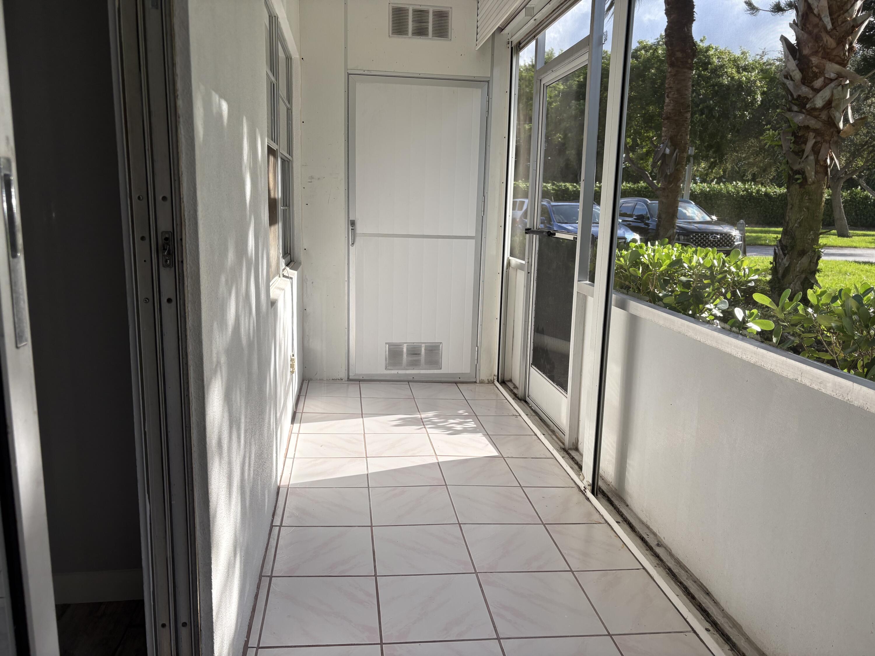 169 Dorset East, Unit 169E Boca Raton, FL 33434 - Photo 12 of 15 IMG_3414