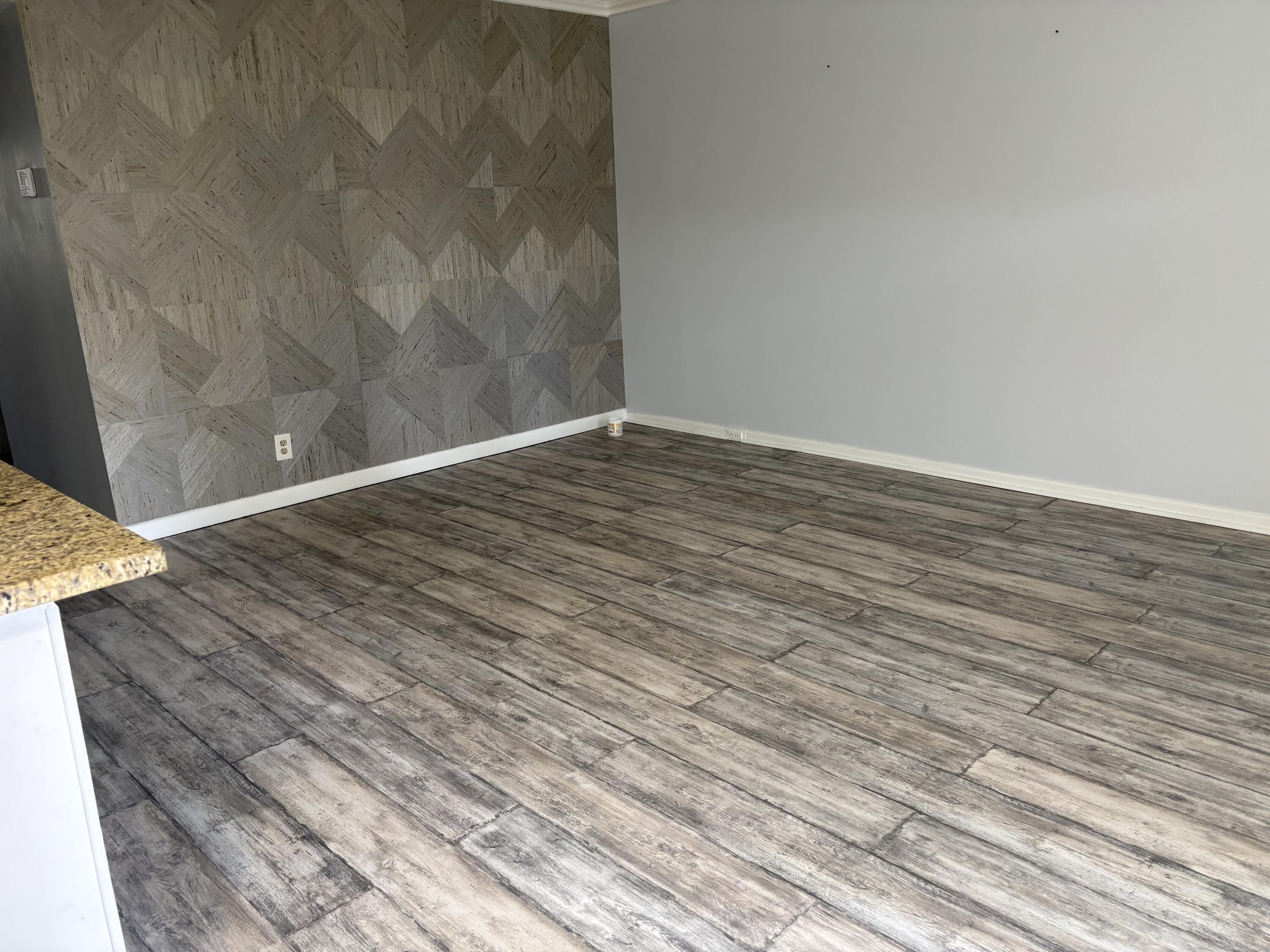 169 Dorset East, Unit 169E Boca Raton, FL 33434 - Photo 4 of 15 IMG_3405