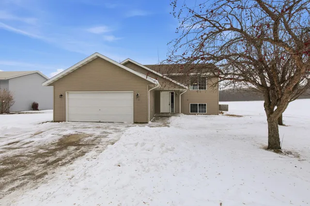 $259,900 | 541 Morningside Avenue, Paynesville, MN 56362