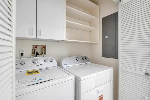 $1,400,000 | 2 Eucalyptus Knoll Street, Mill Valley, CA 94941