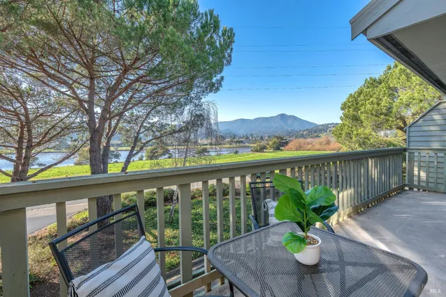 $1,400,000 | 2 Eucalyptus Knoll Street, Mill Valley, CA 94941