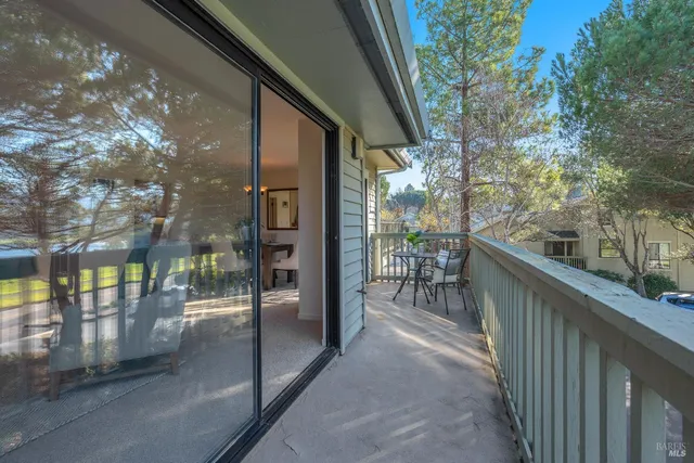 $1,400,000 | 2 Eucalyptus Knoll Street, Mill Valley, CA 94941