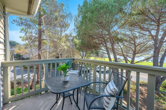 $1,400,000 | 2 Eucalyptus Knoll Street, Mill Valley, CA 94941