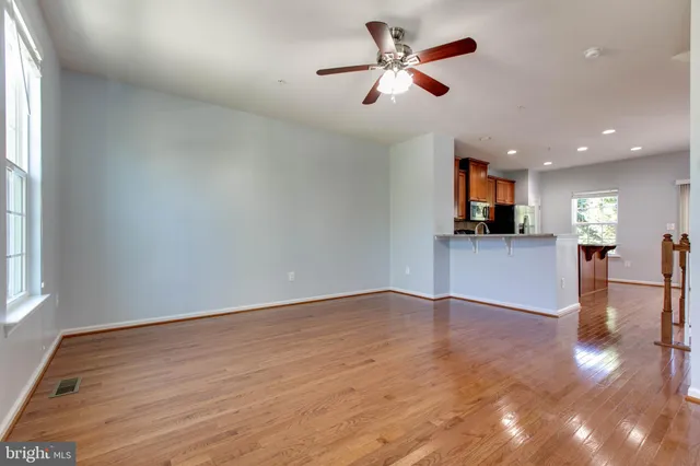 $479,900 | 7318 Freebird Lane, Elkridge, MD 21075