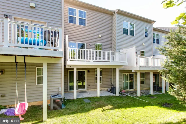 $479,900 | 7318 Freebird Lane, Elkridge, MD 21075