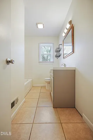 $2,100 | 607 North Greensboro Street, Unit B, Carrboro, NC 27510